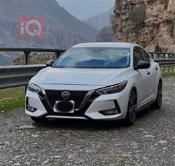 نیسان سێنترا